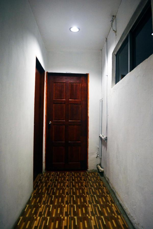 Warisan Family Inn Semporna Extérieur photo