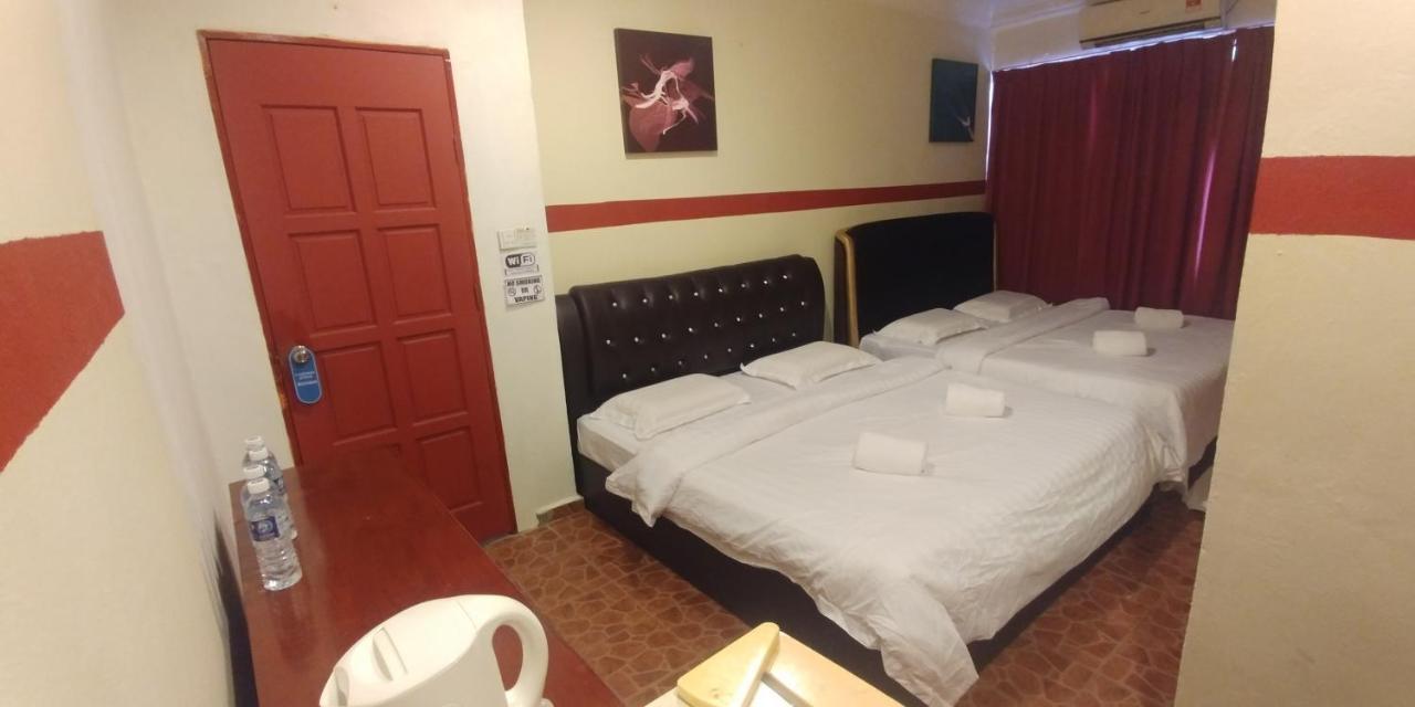 Warisan Family Inn Semporna Extérieur photo