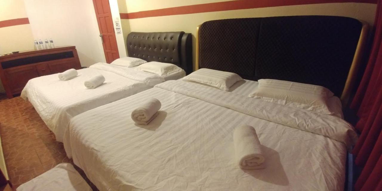 Warisan Family Inn Semporna Extérieur photo